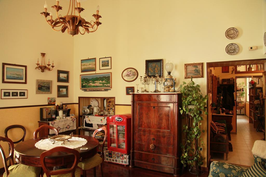 Bed And Breakfast Latomare เนเปิลส์ ภายนอก รูปภาพ